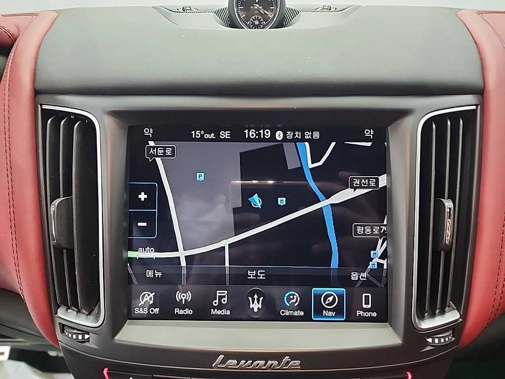 Maserati Levante 2018 Blanco - Importación desde Corea - HF Imports Iquique - Foto 15