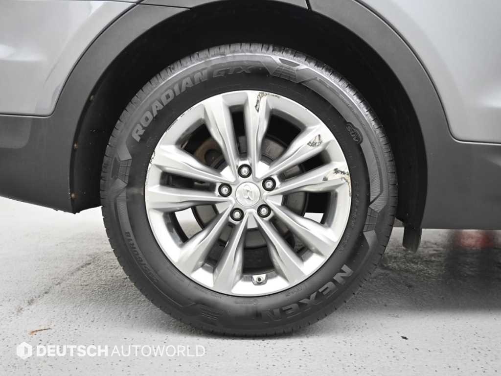 HYUNDAI Santa Fe - Vista 5