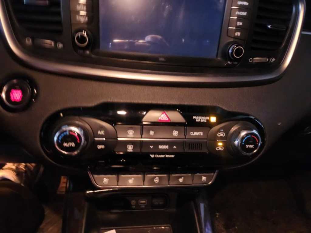 KIA Sorento - Vista 7