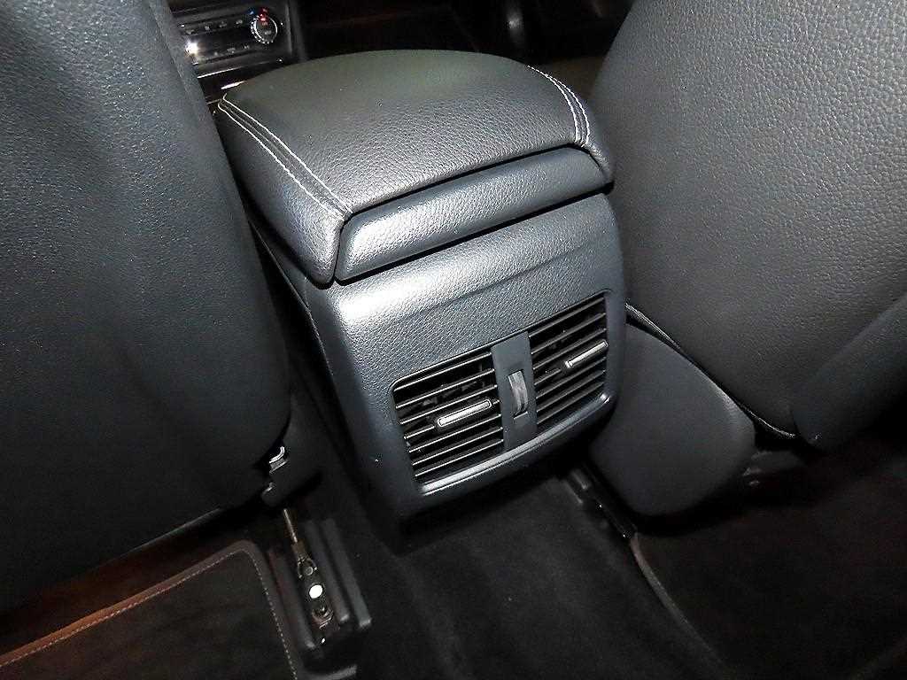 Mercedes Benz GLA Class 2019 Blanco - Importación desde Corea - HF Imports Iquique - Foto 15