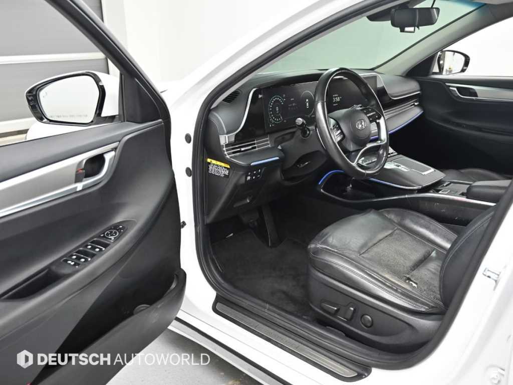 HYUNDAI Grandeur - Vista 11