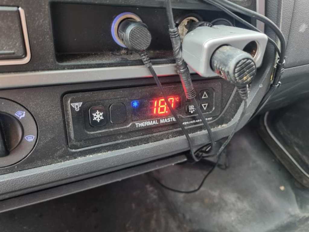 medium and large cargo truck 2015 Blanco - Importación desde Corea - HF Imports Iquique - Foto 17