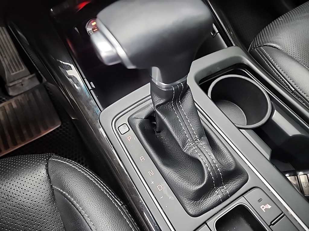 KIA Sorento - Vista 8