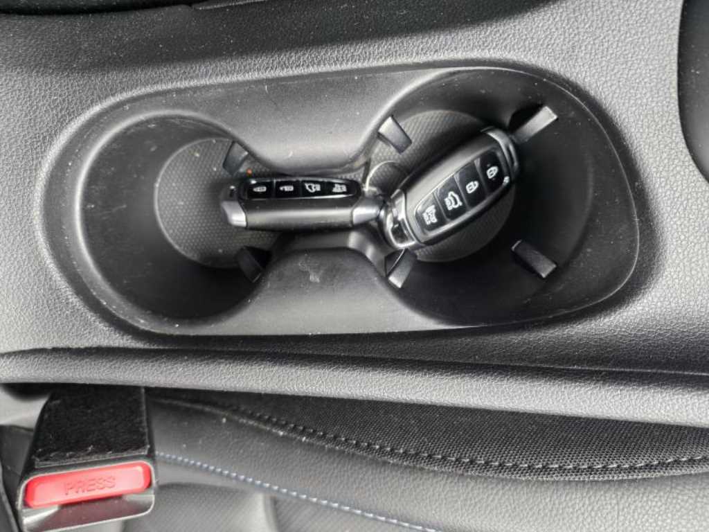 HYUNDAI Veloster 2019 Gris - Importación desde Corea - HF Imports Iquique - Foto 15