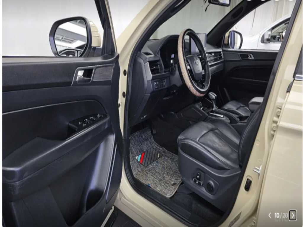 Ssangyong Rexton - Vista 9