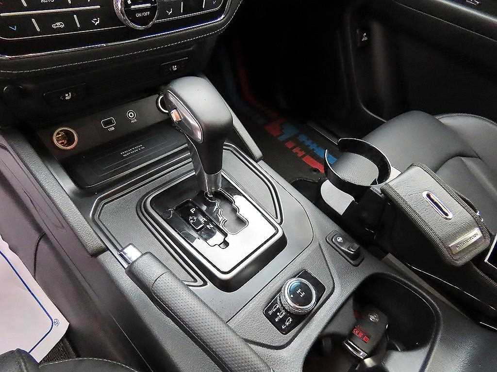 Ssangyong Rexton - Vista 10