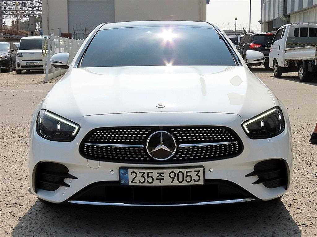 Mercedes Benz E class 2021 Blanco - Importación desde Corea - HF Imports Iquique - Foto 1