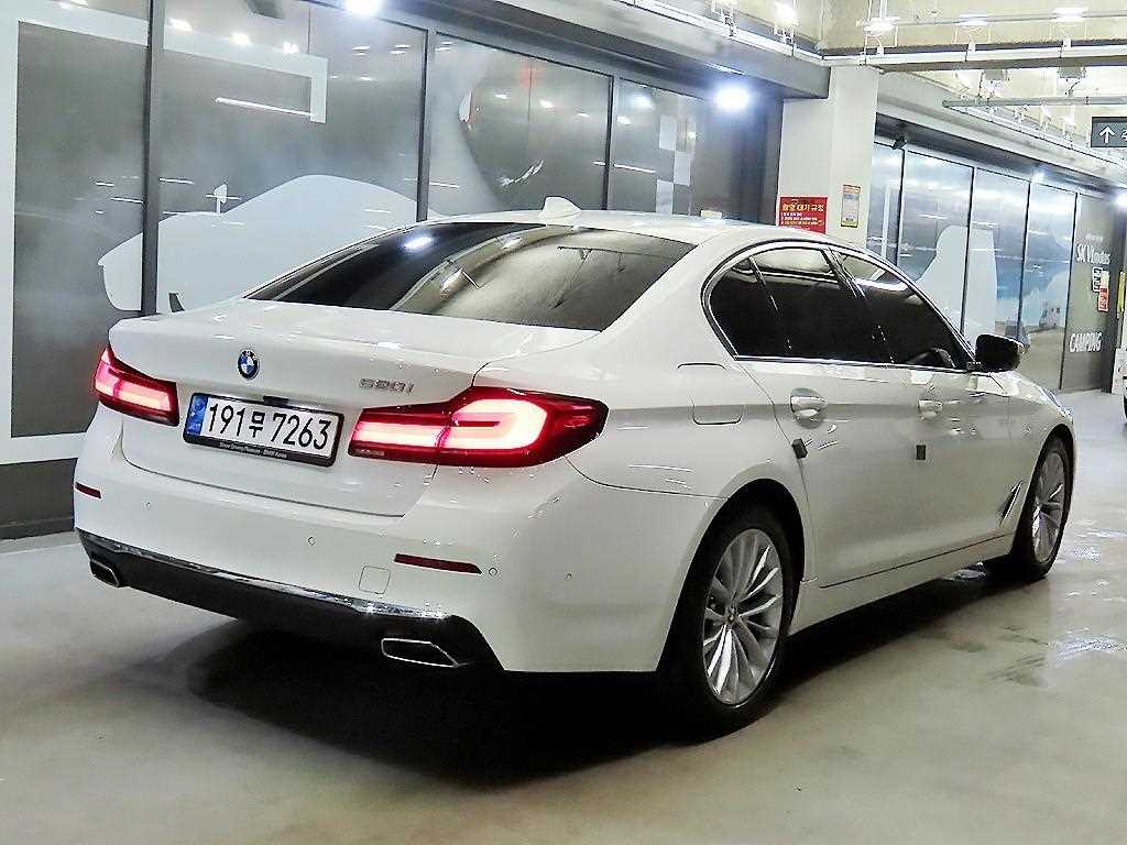 BMW 5 Series - Vista 4