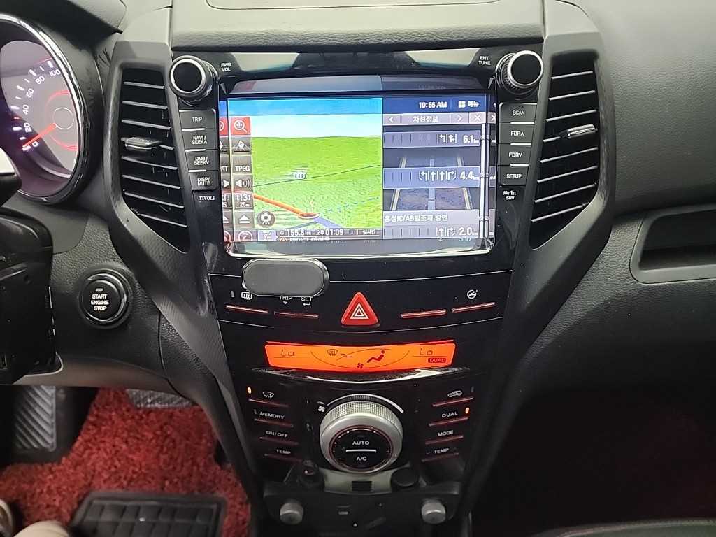 Ssangyong Tivoli - Vista 10