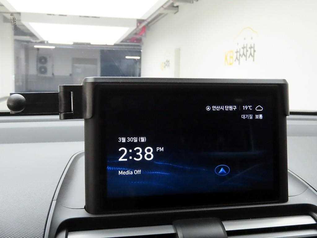 HYUNDAI Casper - Vista 9