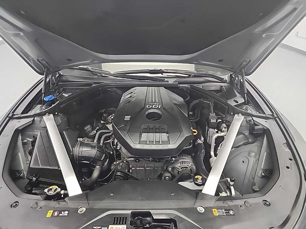 Genesis G70 - Vista 5