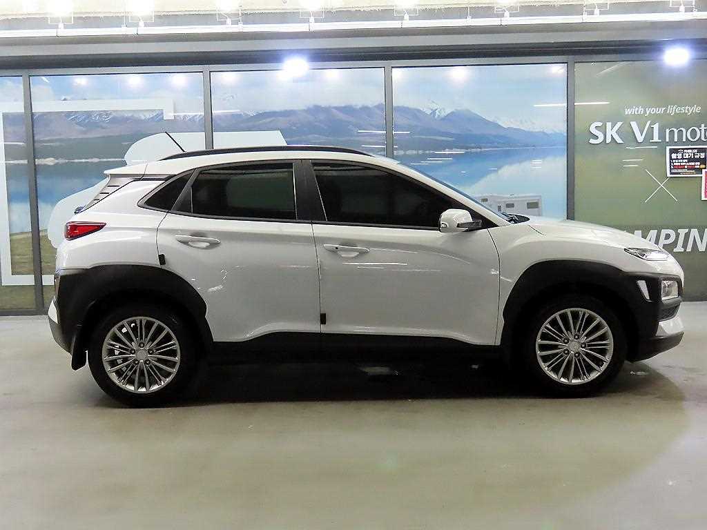 HYUNDAI Kona - Vista 3