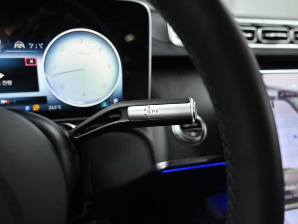 Mercedes Benz S Class - Vista 9