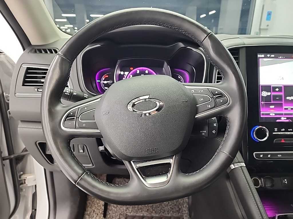 SAMSUNG QM6 - Vista 9