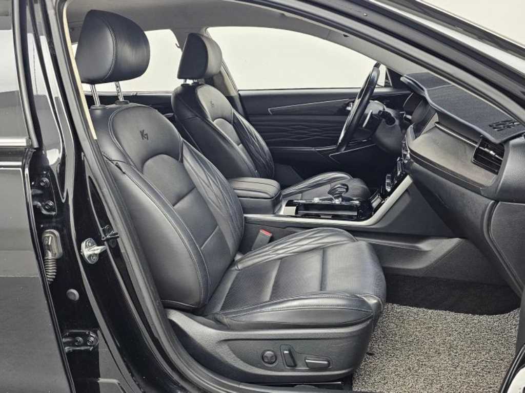 KIA K7 - Vista 10