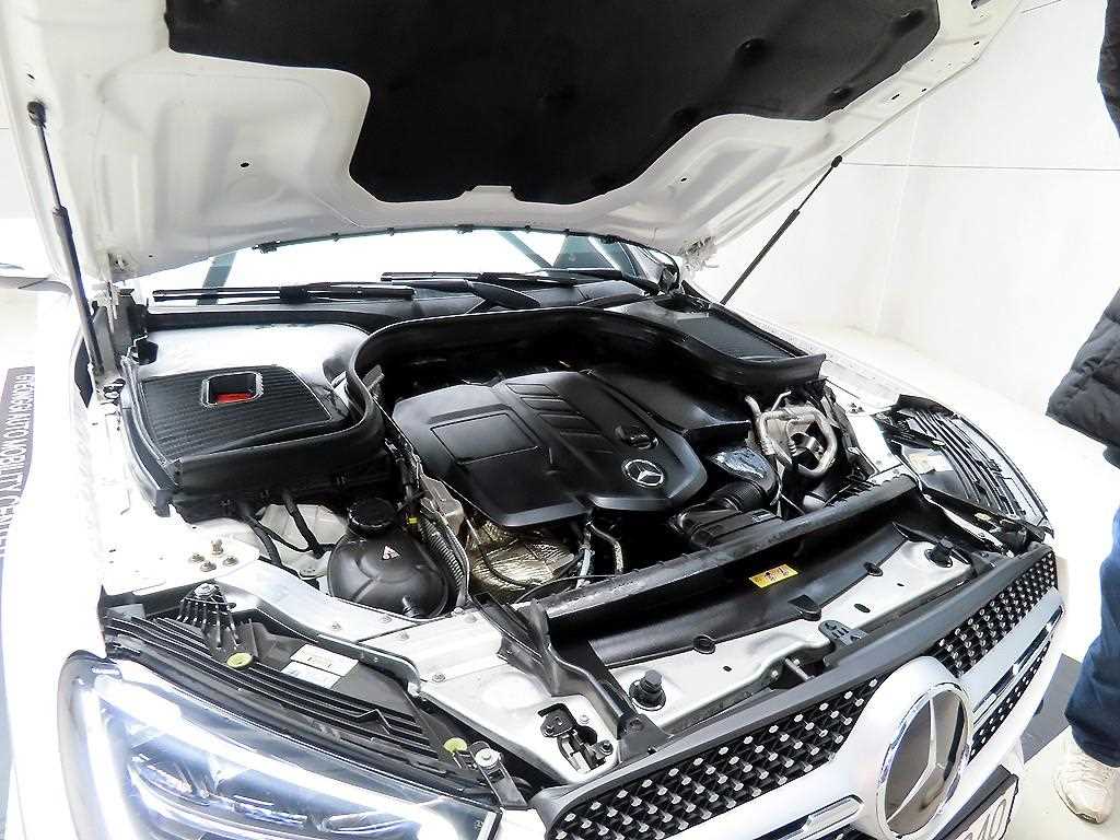 Mercedes Benz GLC Class 2021 the color of pearl - Importación desde Corea - HF Imports Iquique - Foto 18