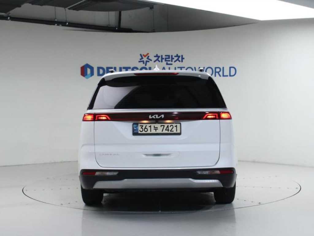 KIA Carnival - Vista 4