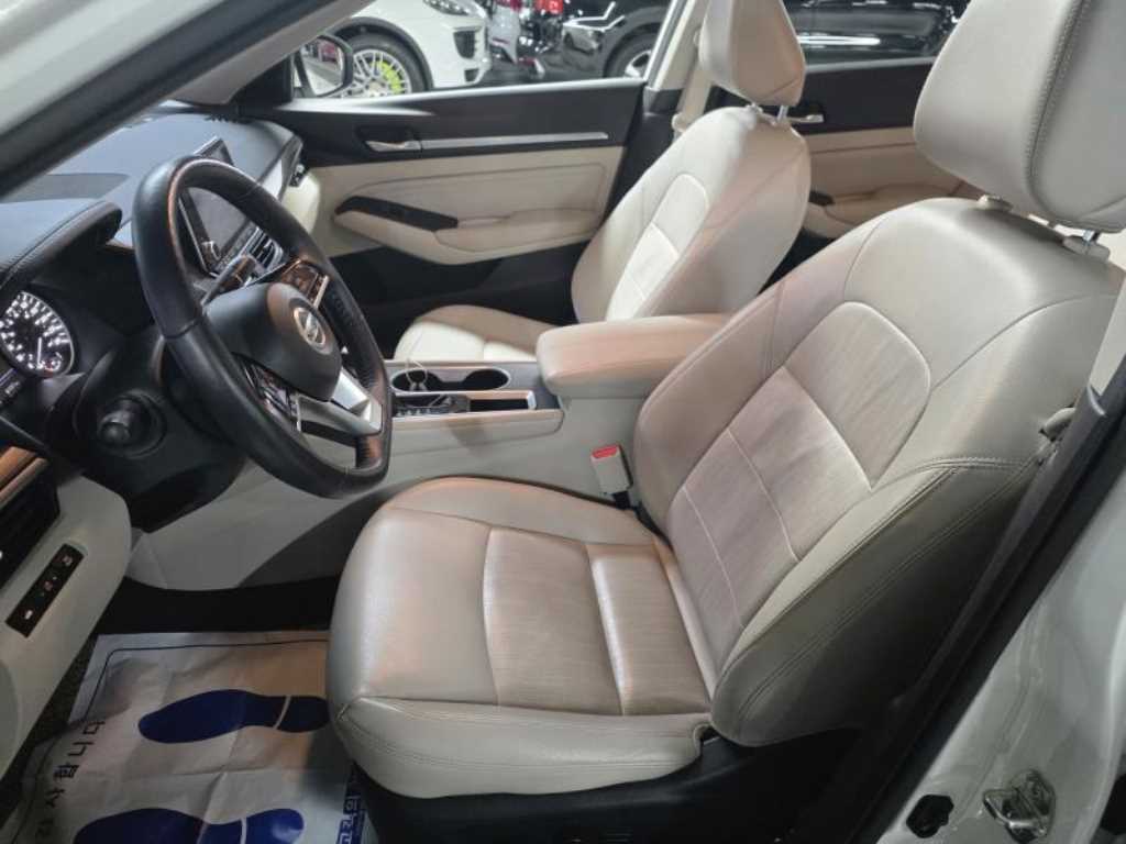 Nissan Altima 2019 Blanco - Importación desde Corea - HF Imports Iquique - Foto 1