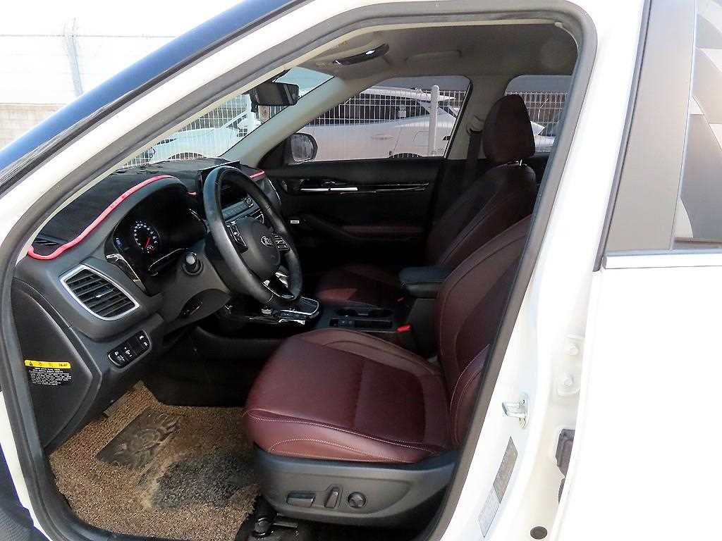 KIA Seltos - Vista 5