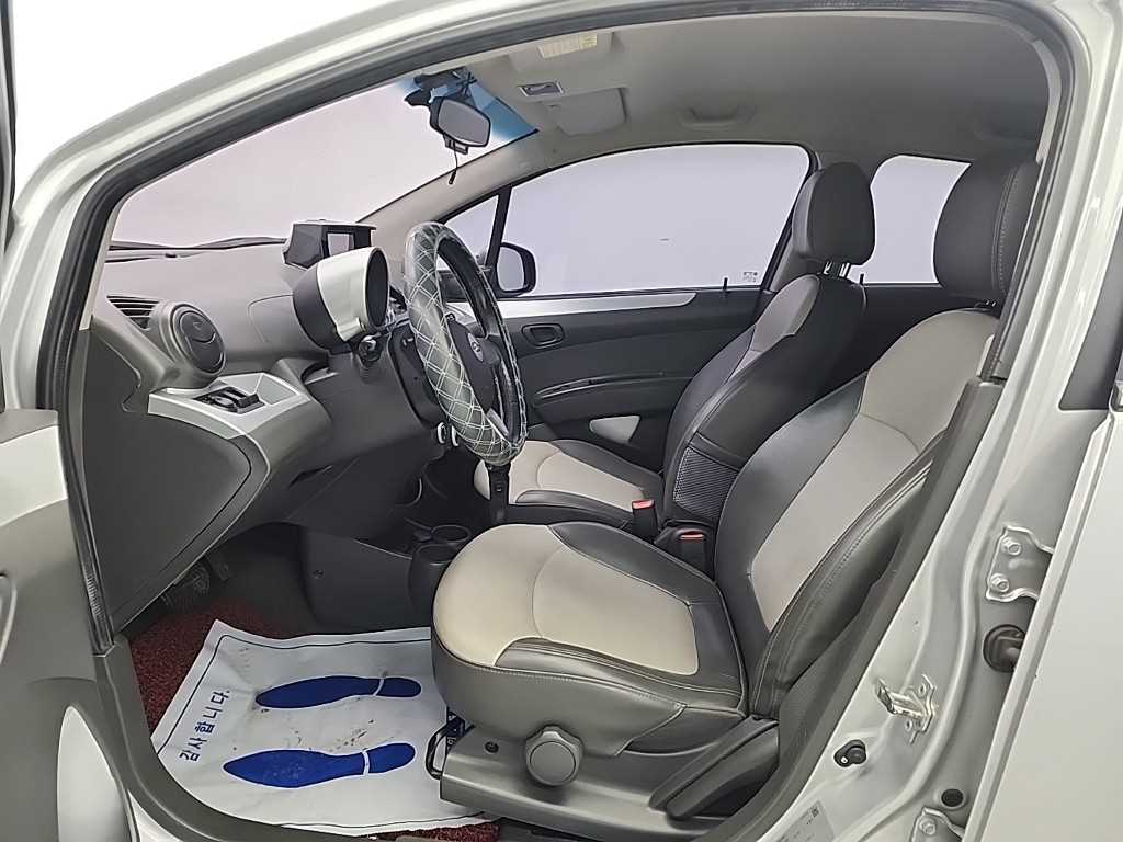 Chevrolet Spark 2012 Plateado - Importación desde Corea - HF Imports Iquique - Foto 19