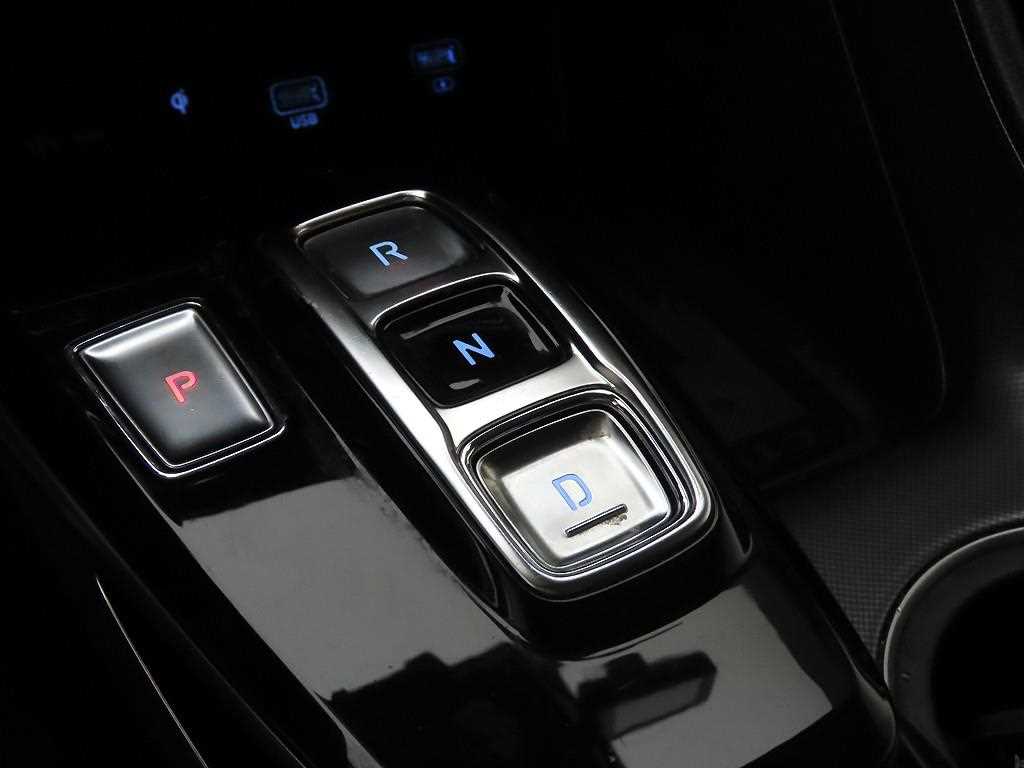 HYUNDAI Sonata - Vista 10