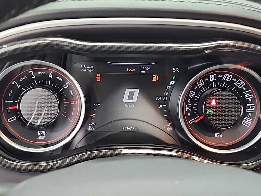 DODGE Challenger - Vista 6