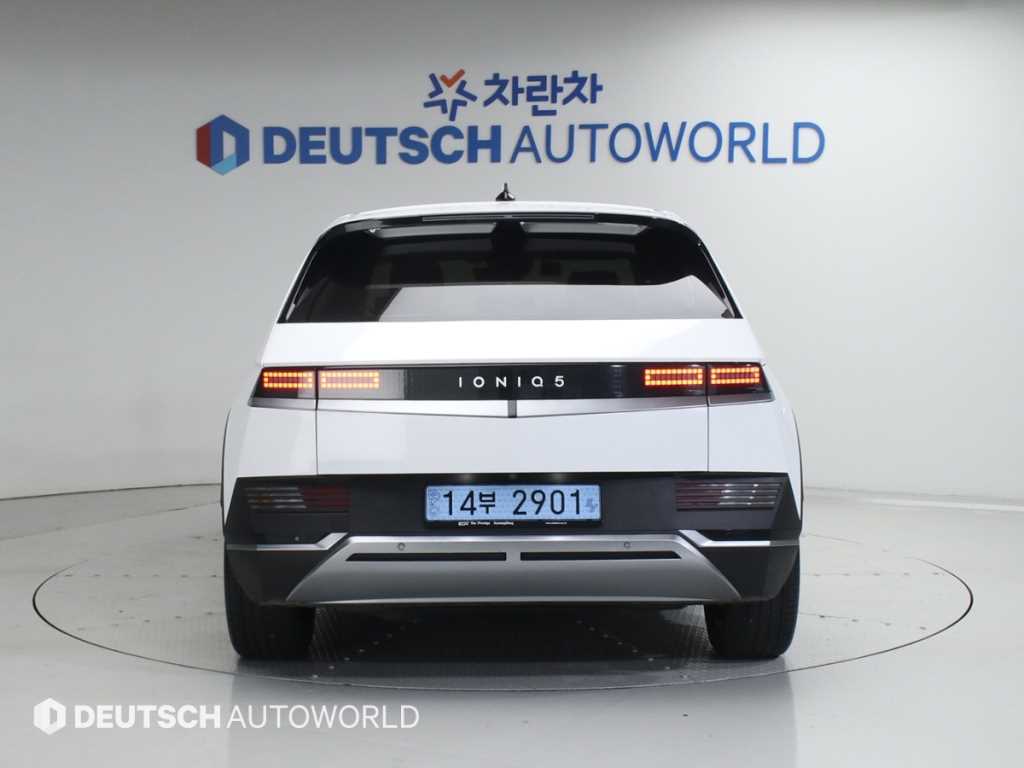 HYUNDAI Ioniq 5 - Vista 4