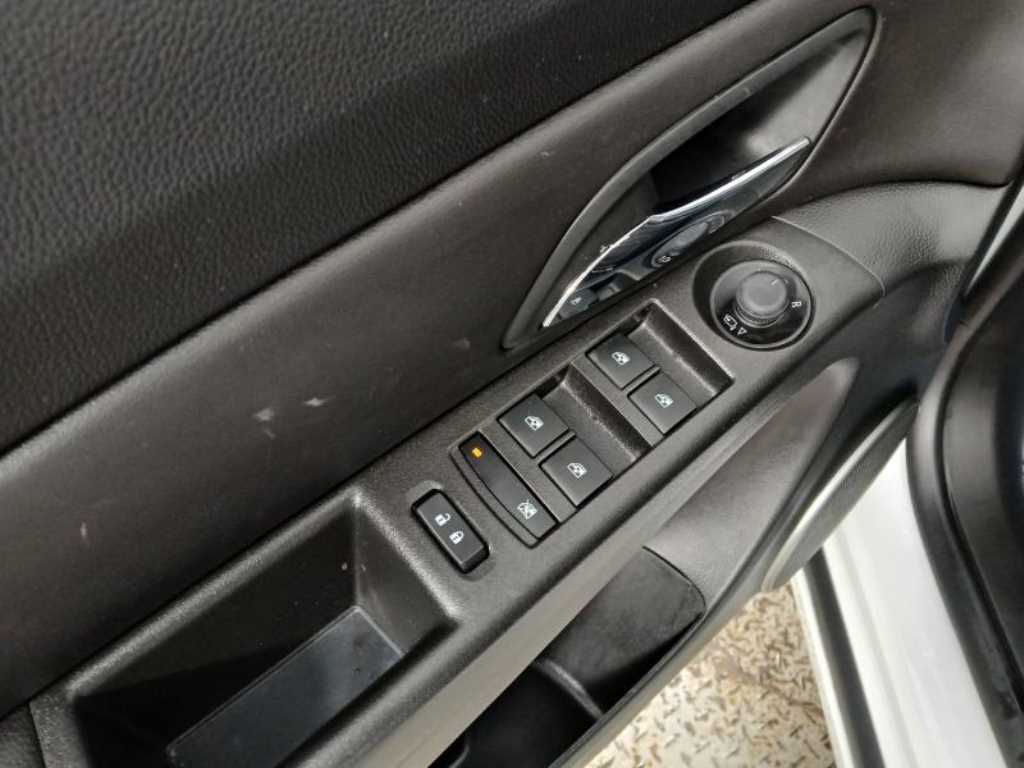 Chevrolet Cruise - Vista 11