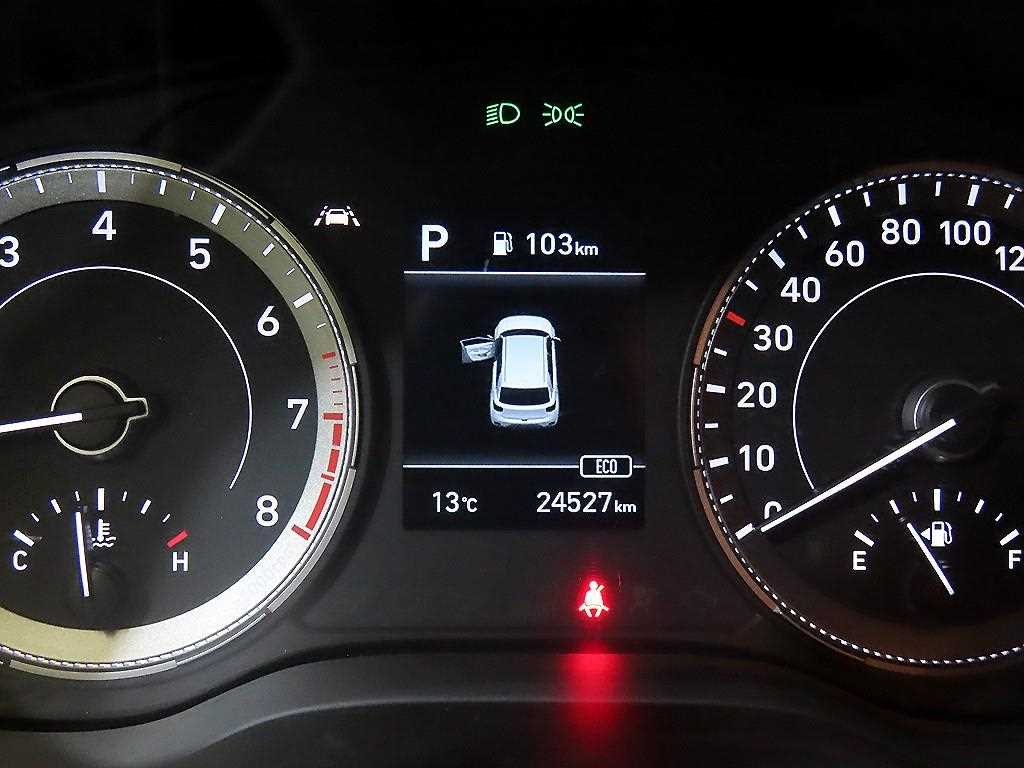 HYUNDAI Venue - Vista 9