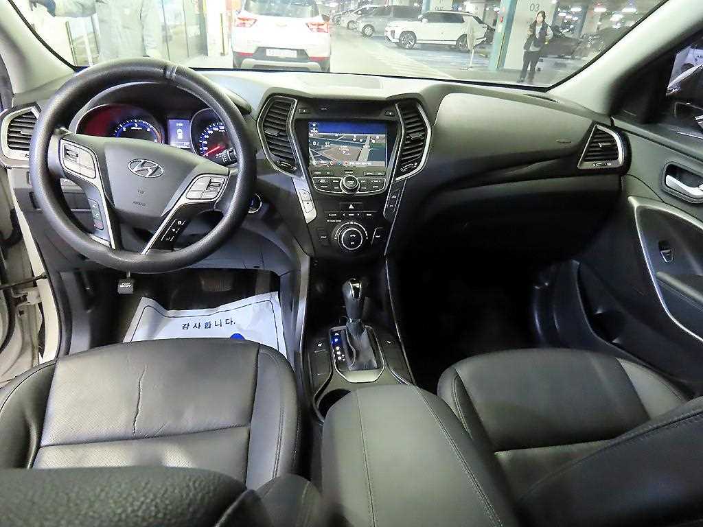 HYUNDAI Santa Fe - Vista 10