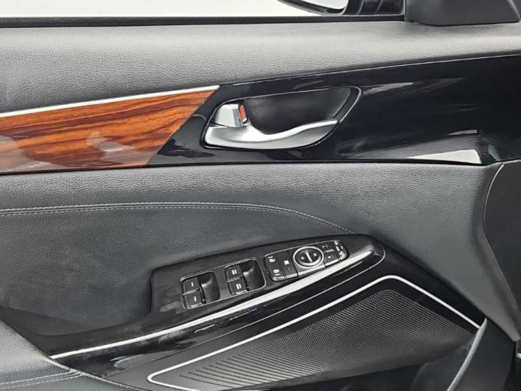 KIA K7 2016 Negro - Importación desde Corea - HF Imports Iquique - Foto 13