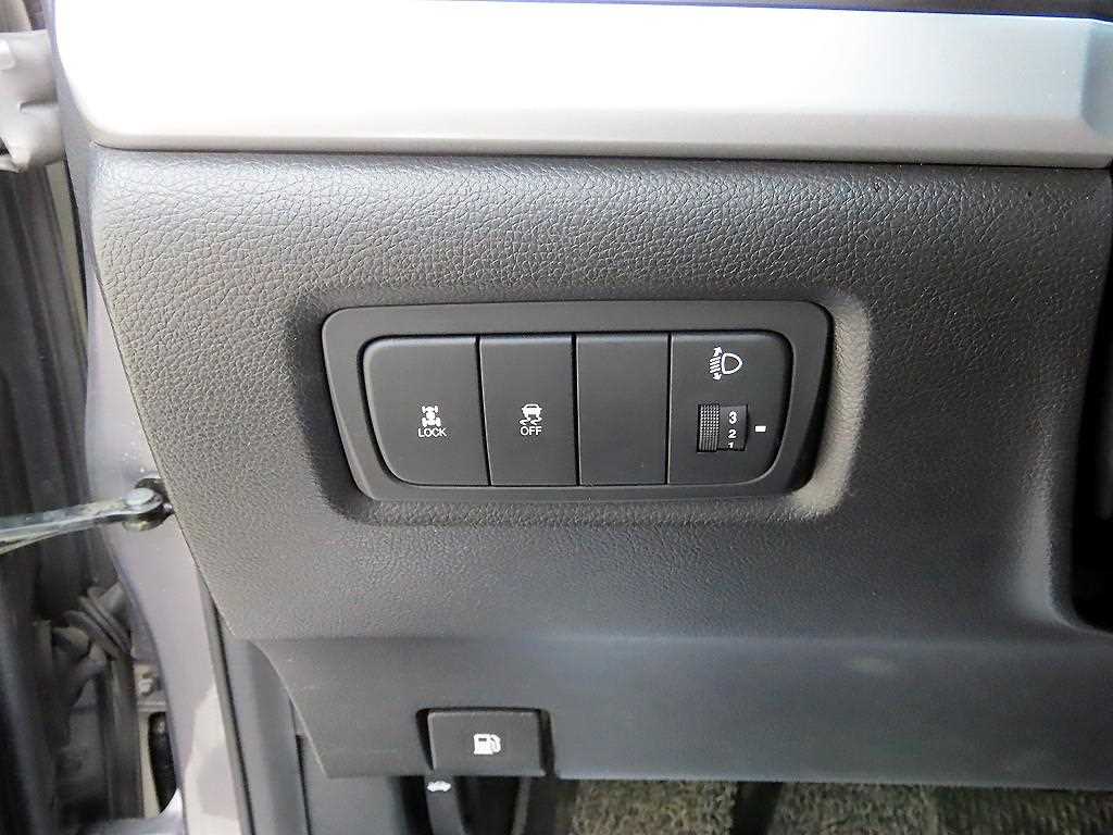 Ssangyong Korando - Vista 12