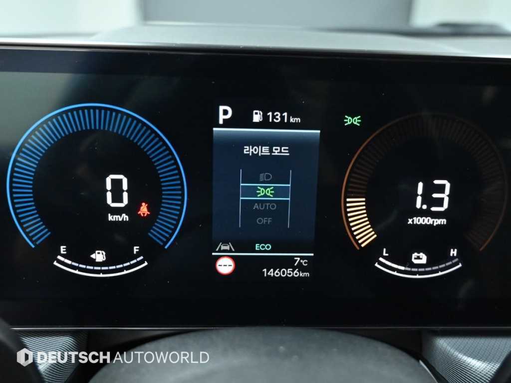 HYUNDAI Sonata - Vista 8