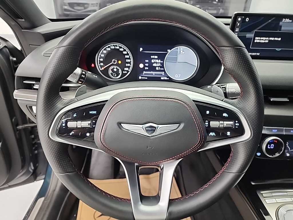 Genesis G80 - Vista 9