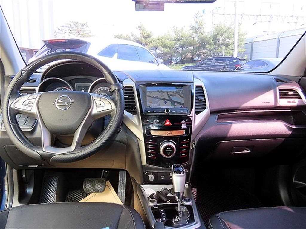 Ssangyong Tivoli - Vista 7