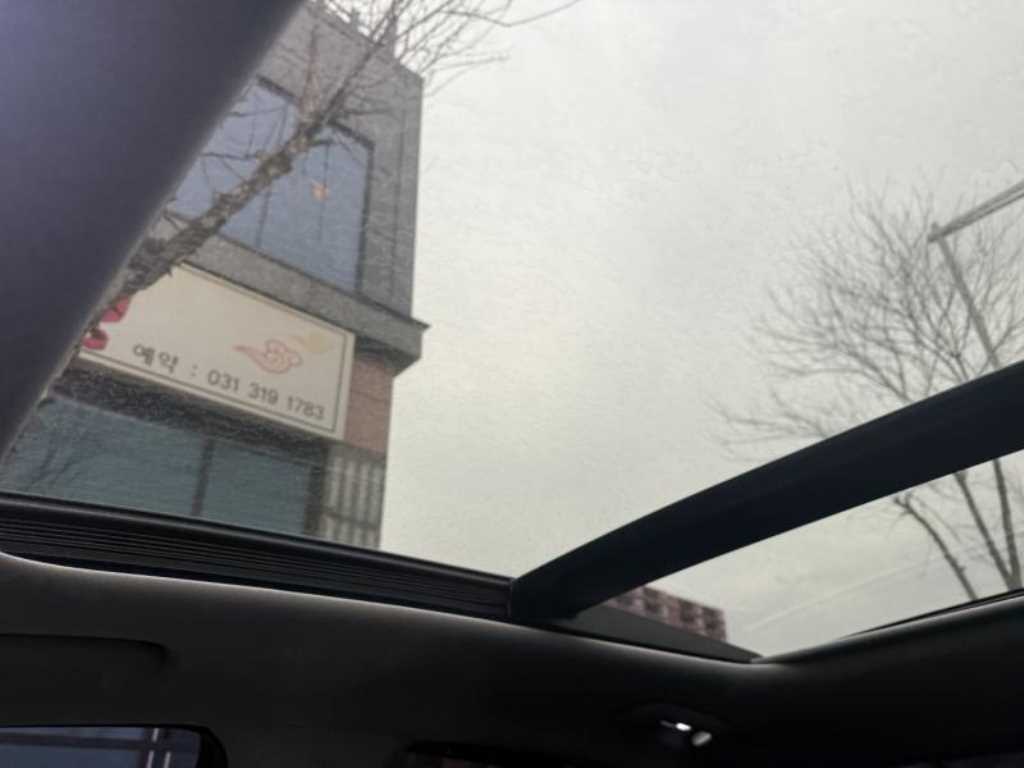 HYUNDAI Grandeur - Vista 11