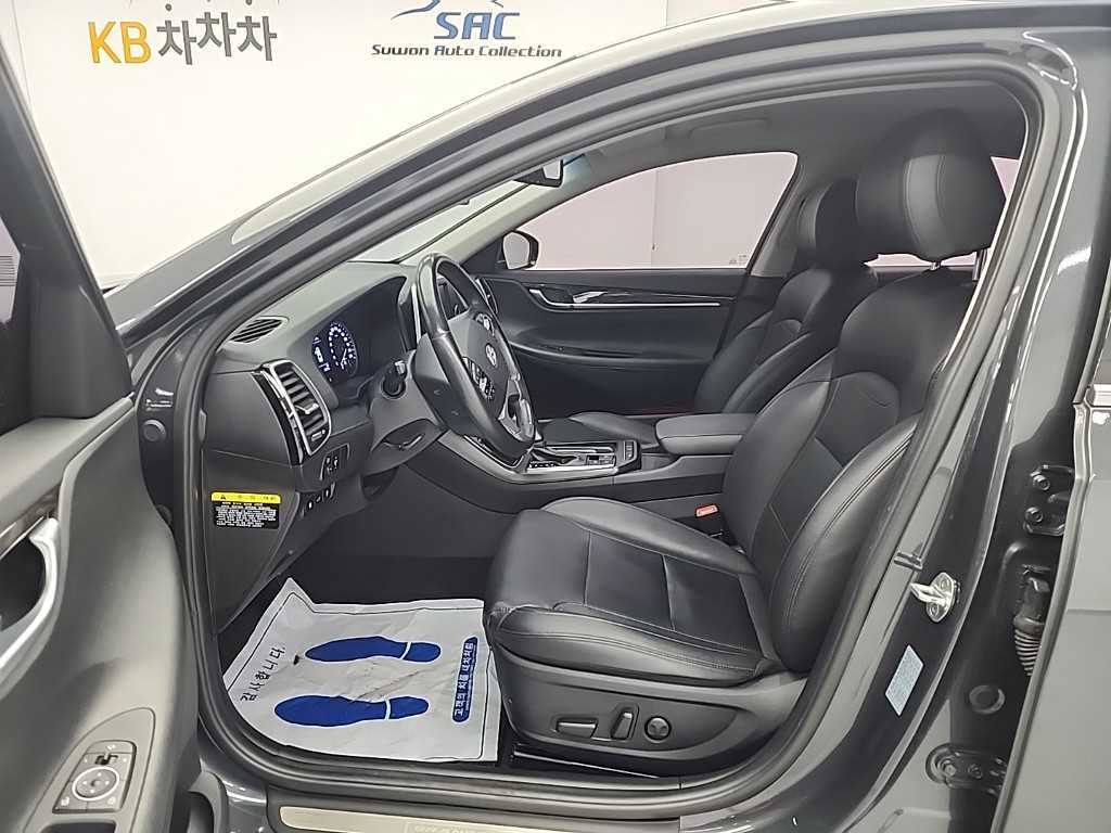 HYUNDAI Grandeur - Vista 11