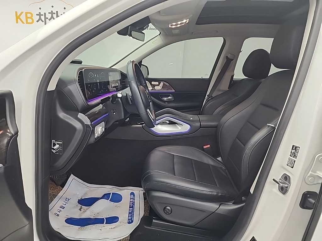 Mercedes Benz GLE Class - Vista 11