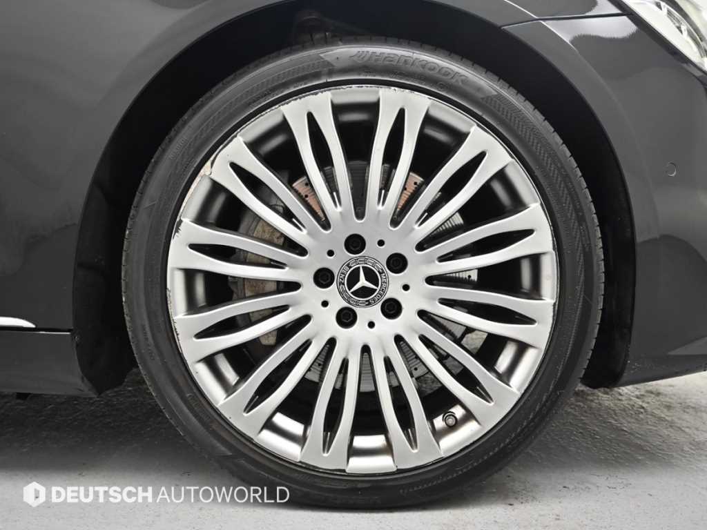 Mercedes Benz S Class - Vista 5