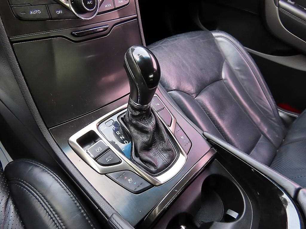 HYUNDAI Grandeur - Vista 10