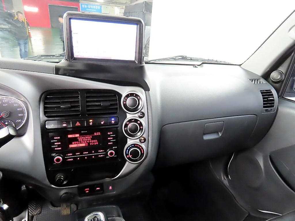 KIA Bongo 3 Truck - Vista 11