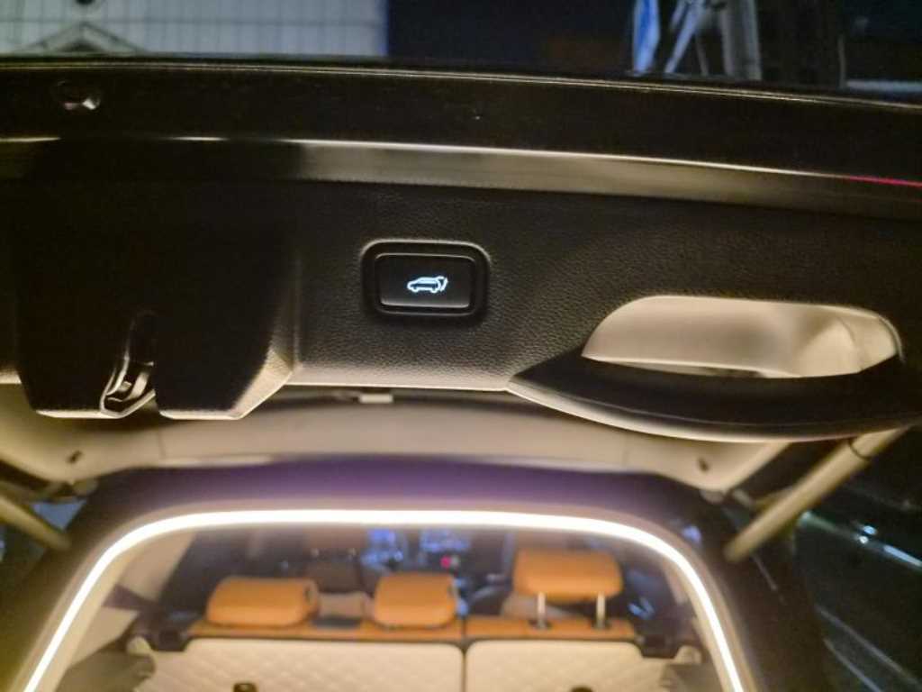 KIA Seltos - Vista 10