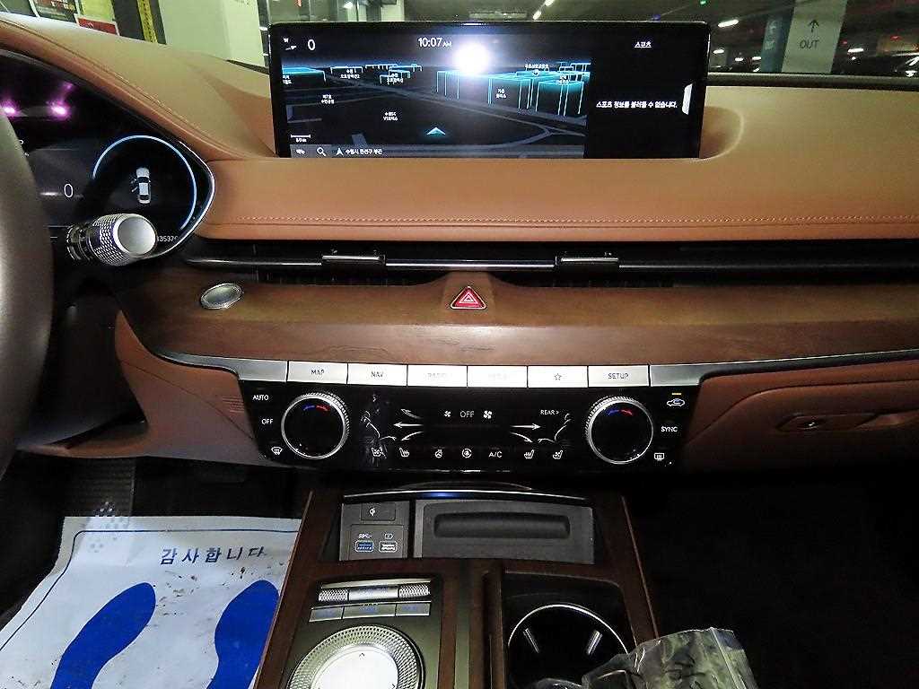 Genesis G80 - Vista 11