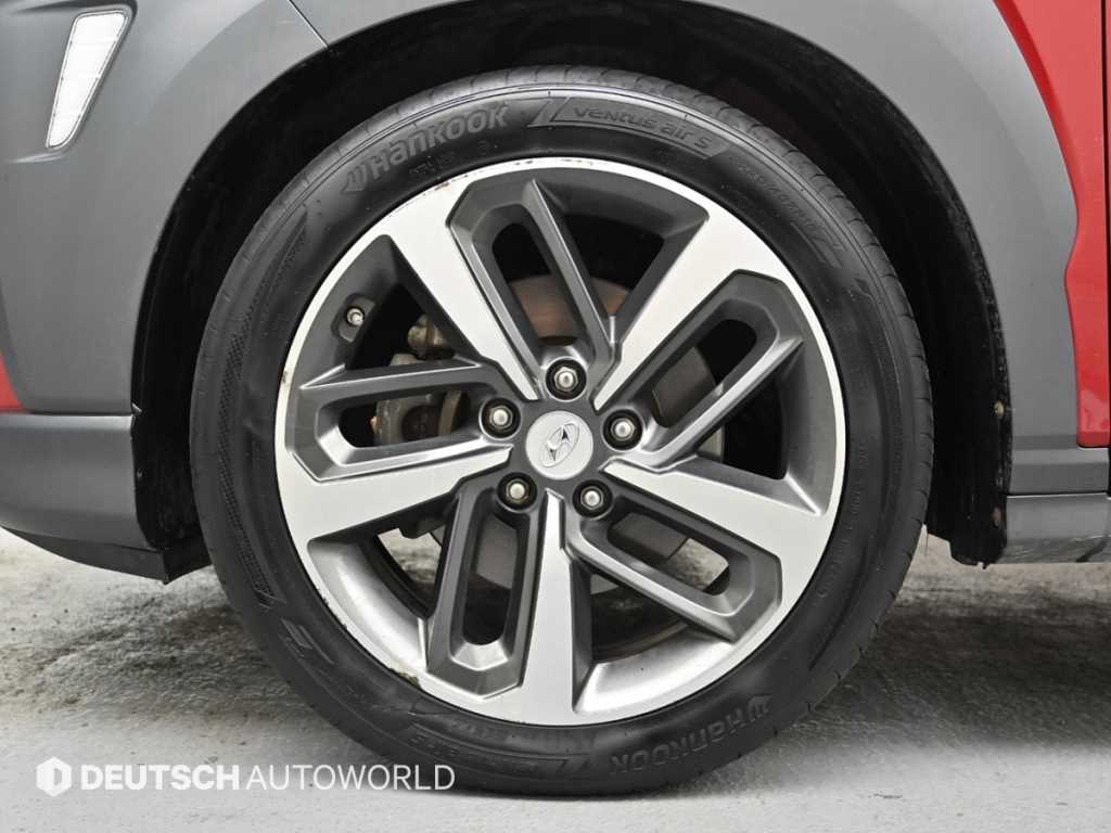 HYUNDAI Kona - Vista 5