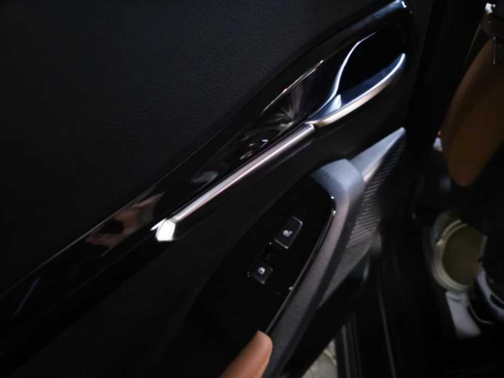 KIA Seltos - Vista 9