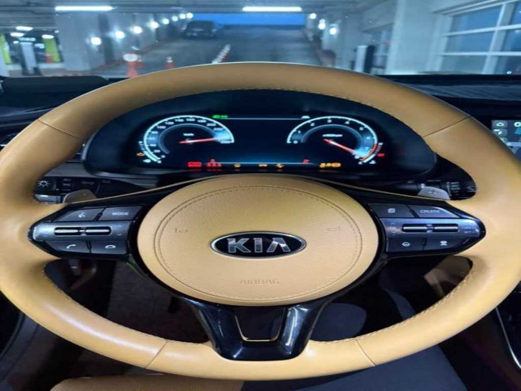 KIA K7 - Vista 6