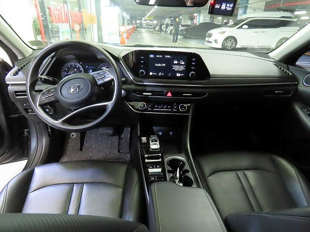 HYUNDAI Sonata - Vista 10