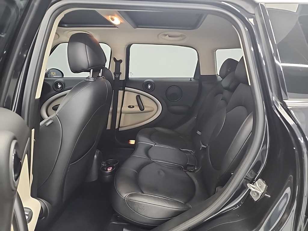 Mini Countryman - Vista 12