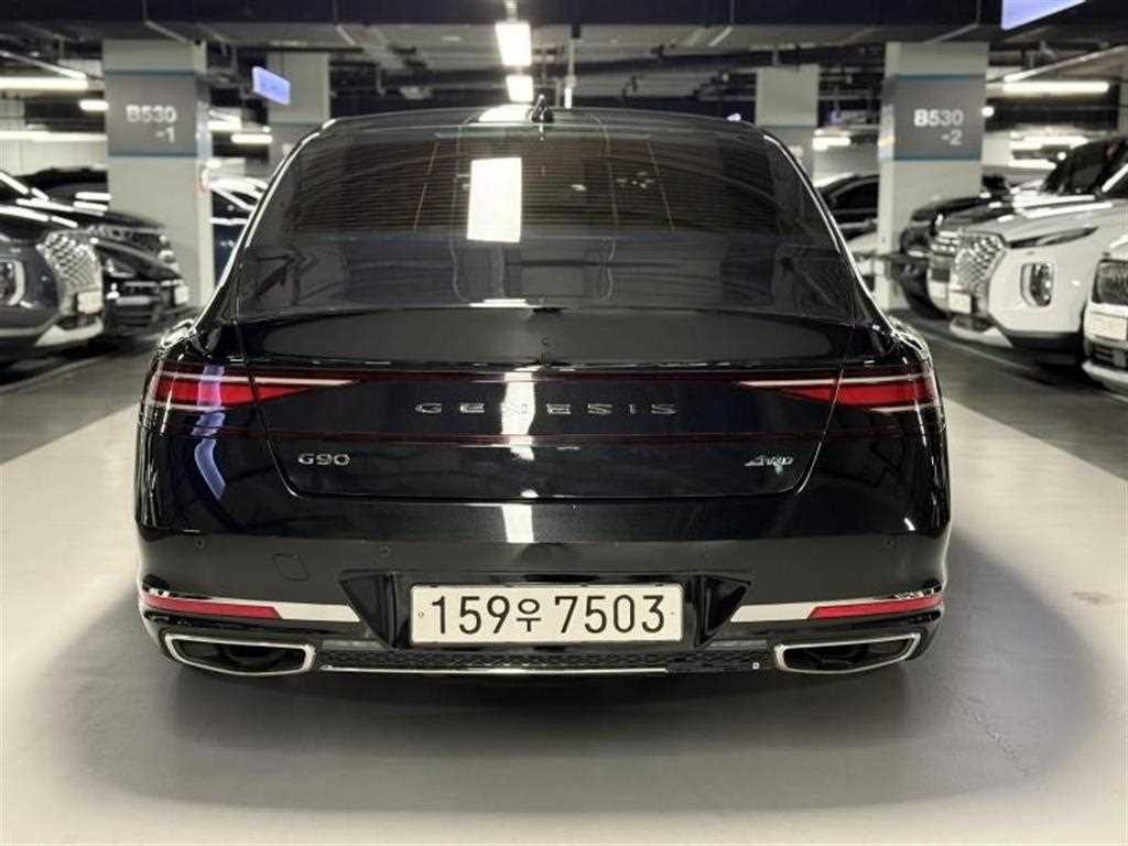 Genesis G90 - Vista 5