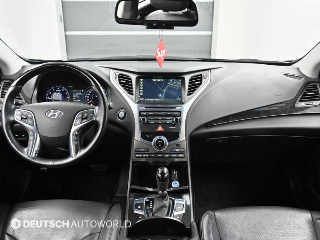 HYUNDAI Grandeur - Vista 7